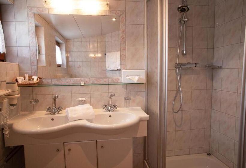 패밀리 룸, Eggerstüberl