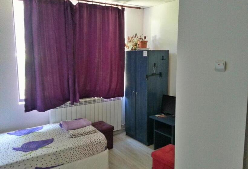 غرفة قياسية, Guest House Bedrock