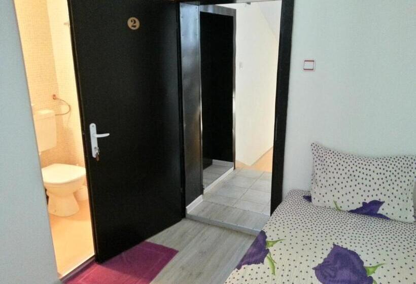 غرفة قياسية, Guest House Bedrock