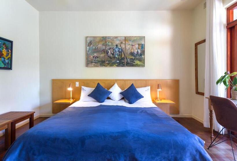 带泳池观景的豪华房, Lézard Bleu Guest House