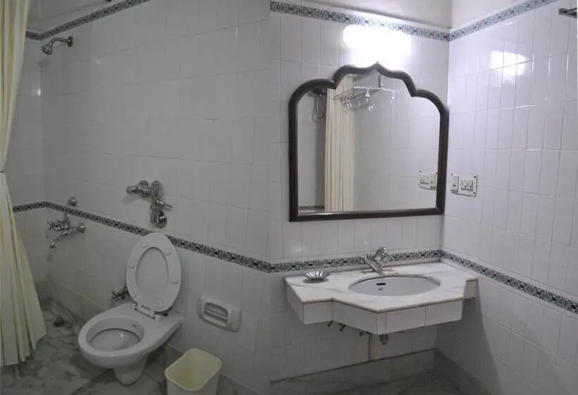 اتاق استاندارد, Marble Palace