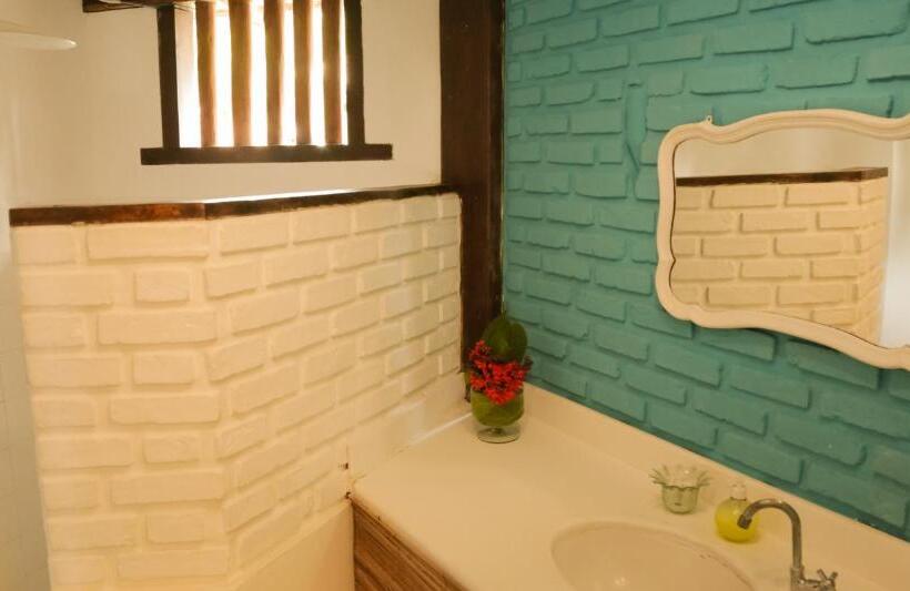 标准三人间, Pousada Raízes Do Brasil