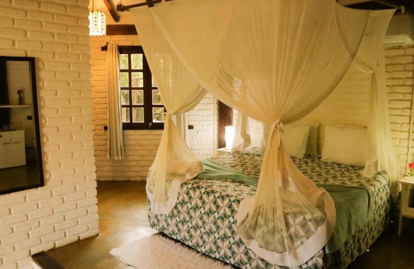 标准三人间, Pousada Raízes Do Brasil