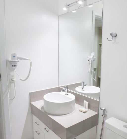 Трехместный Номер Стандарт с Балконом, Pousada Sol E Mar