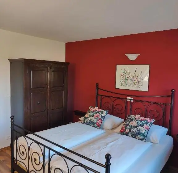 آپارتمان 1 خوابه با بالکن, T E M P F E R 2 Apartments & Rooms With New Wellness