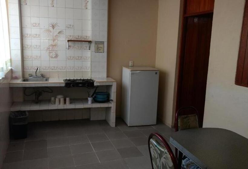Quarto Quádruplo Estandar, Y Bungalows Olivares
