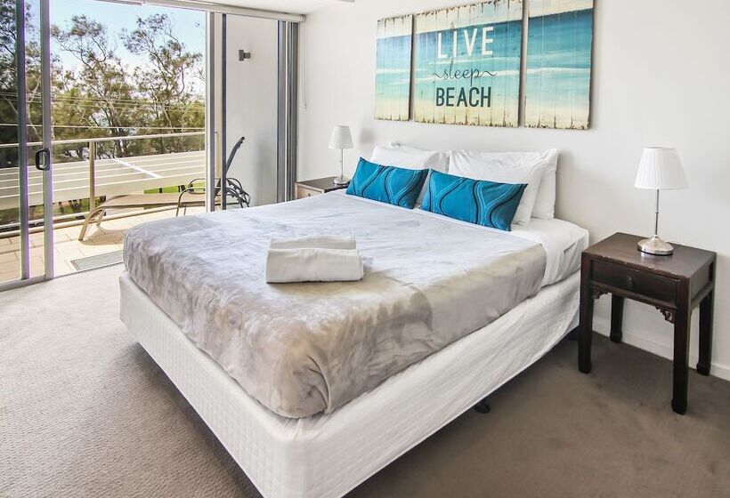 آپارتمان 3 خوابه, Space Holiday Apartments