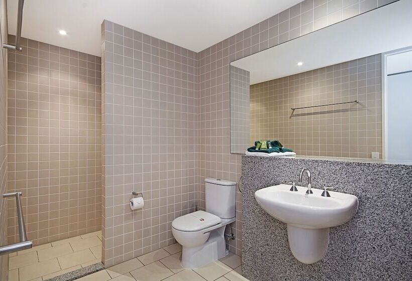 Апартаменты 2 Спальни Вид на Море, Space Holiday Apartments