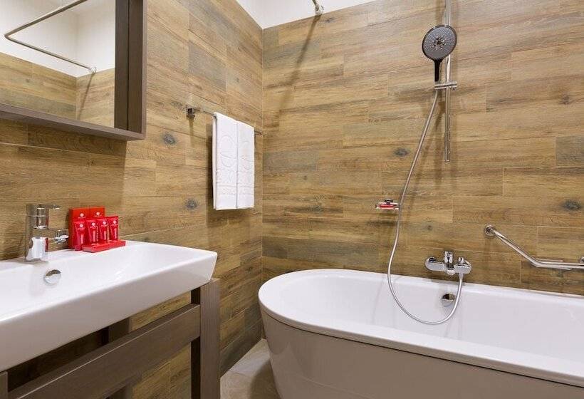 Дом 4 Спальни, Azimut Hotel Pereslavl