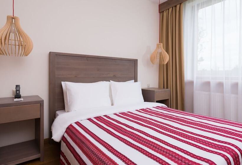 4间卧室的房子, Azimut Hotel Pereslavl