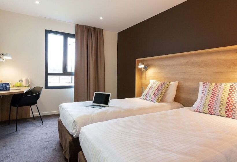 Номер Стандарт, Campanile Laval Nord