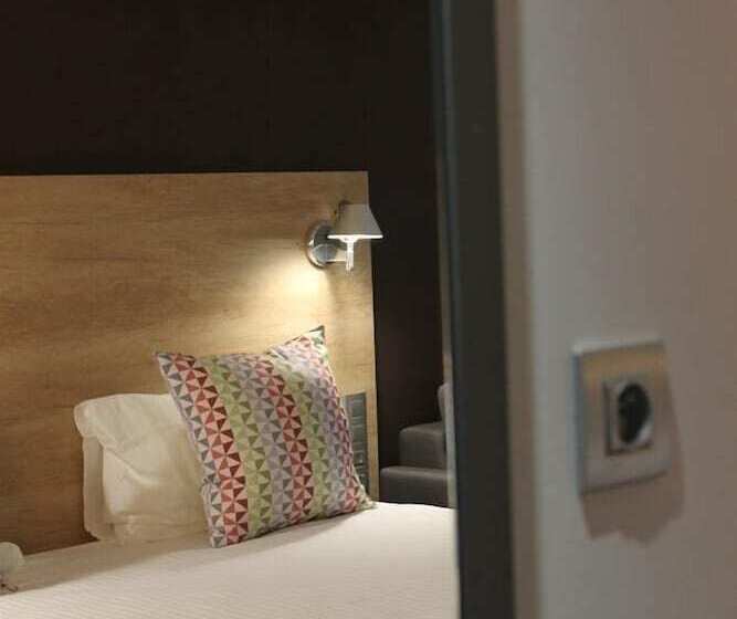 Номер Стандарт, Campanile Laval Nord