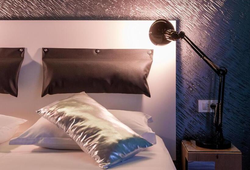 חדר דלוקס, Design B&b Bacvice Arti