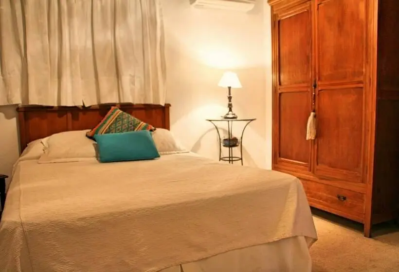 اتاق استاندارد, Posada Manuel Lobo