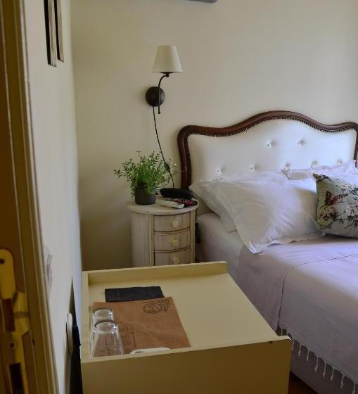 חדר סטנדרט, Macaron Konagi