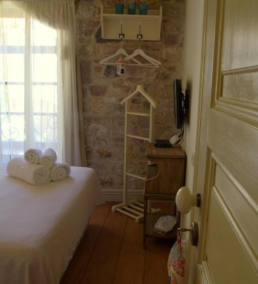 חדר סטנדרט, Macaron Konagi