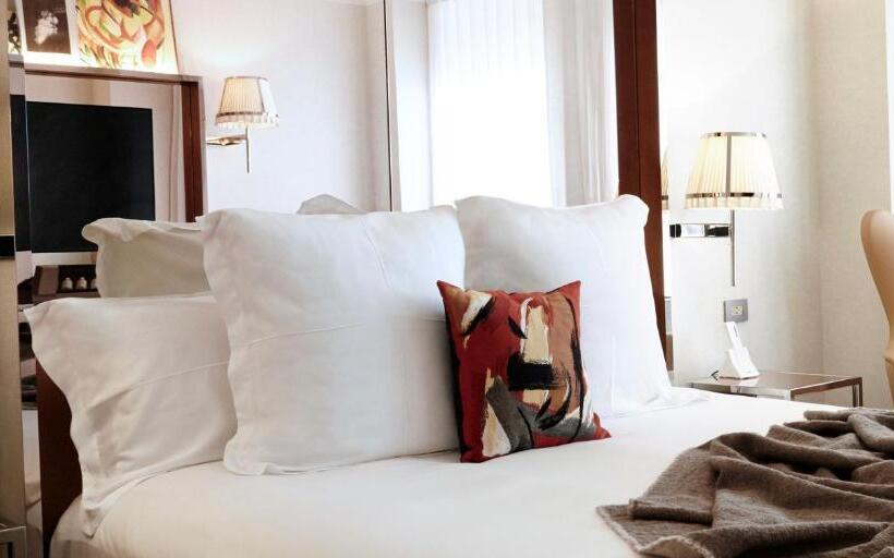 اتاق استاندارد با تخت بزرگ, Park Ave