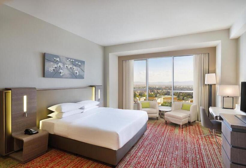 اتاق لوکس با تخت بزرگ, Park Mall Hotel & Conference Center