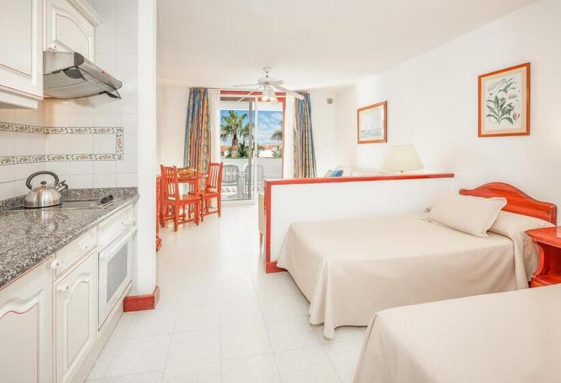 Студия Классика, Parque Santiago IV Official