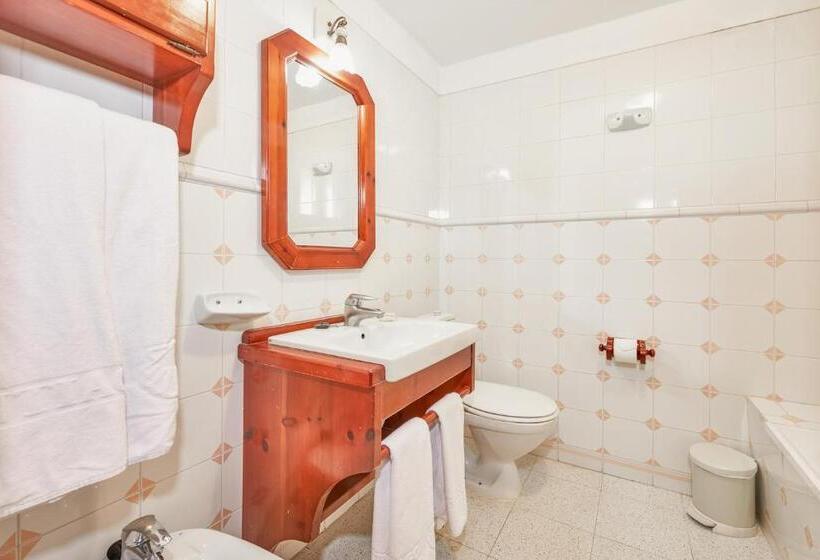 Classic studio with garden view, Parque Santiago IV Official