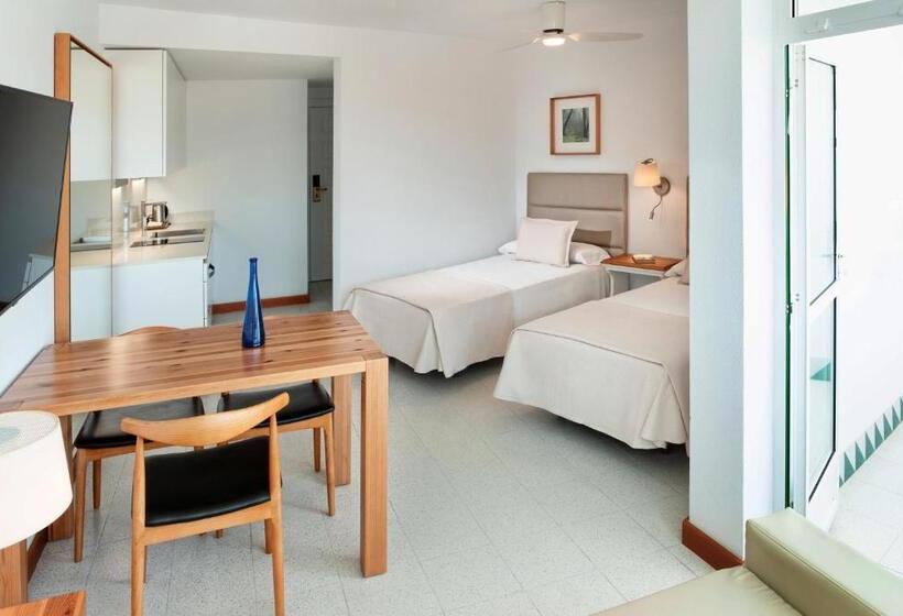 Студия Superior, Parque Santiago IV Official