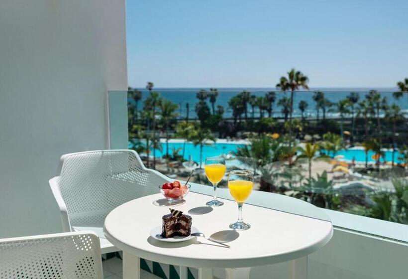 Superior 2-bedroom flat with sea view, Parque Santiago IV Official