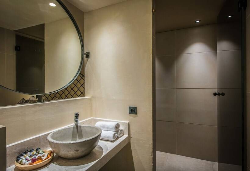 Suite with Pool, Petousis Hotel & Suites