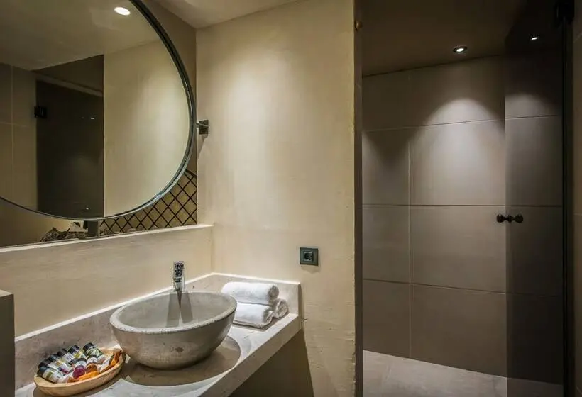 Suite with Pool, Petousis Hotel & Suites
