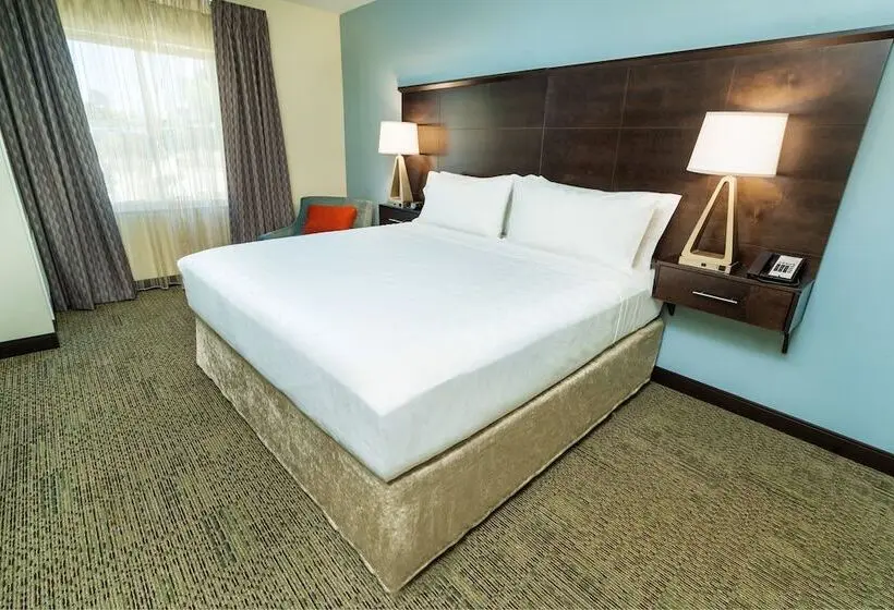 2ベッドスイートルーム, Staybridge Suites Newark Fremont, An Ihg