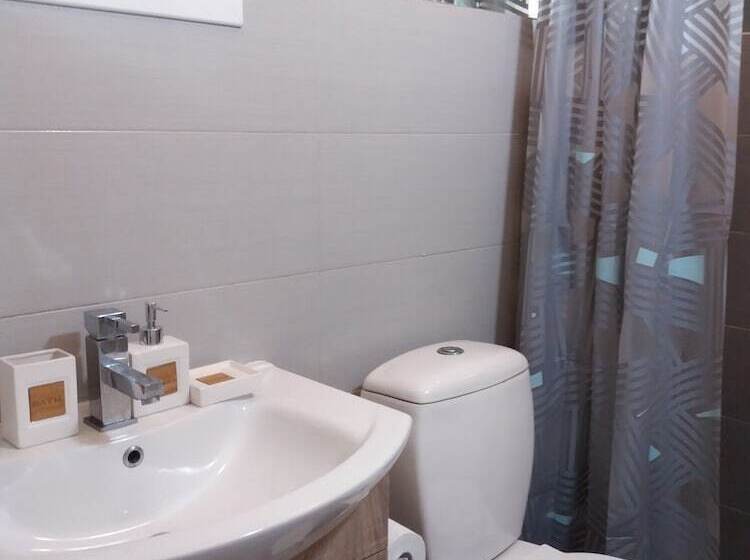 חדר דלוקס לארבעה, Sunny Place Resort