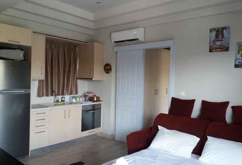 غرفة ديلوكس رباعية, Sunny Place Resort