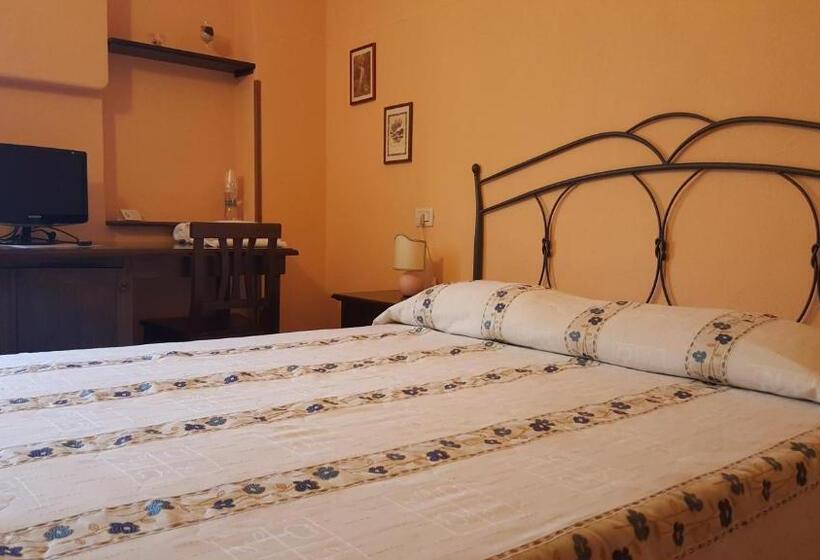 Superior-huone Näkymä, Locanda B&b Momo