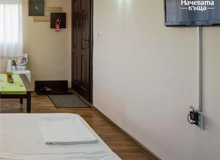 سوییت جونیور, Guest House Nachevata Kashta
