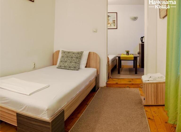 스탠다드 트리플 룸, Guest House Nachevata Kashta