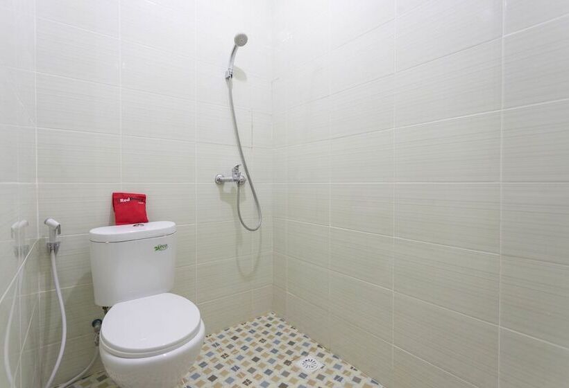 Номер Стандарт, Reddoorz Plus @ Boulevard Residence Bsd