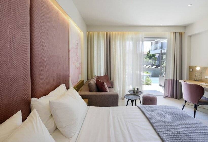 디럭스 스위트, Serenity Suites