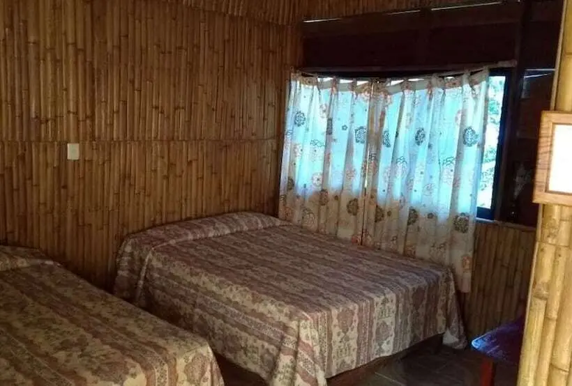 اتاق استاندارد سه نفره, Cabanas Cascadas Encantadas