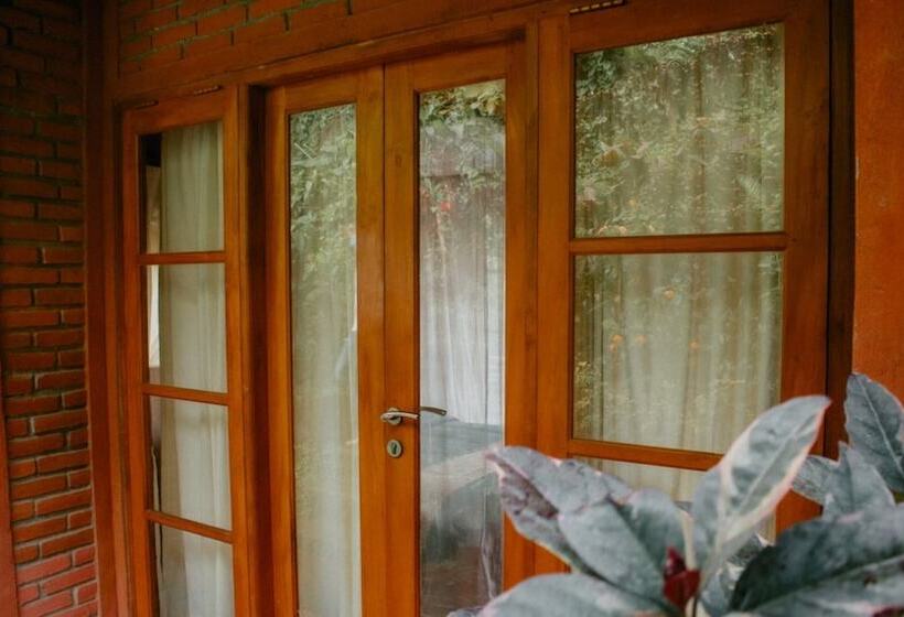 Номер Стандарт, Puri Sunny Guesthouse