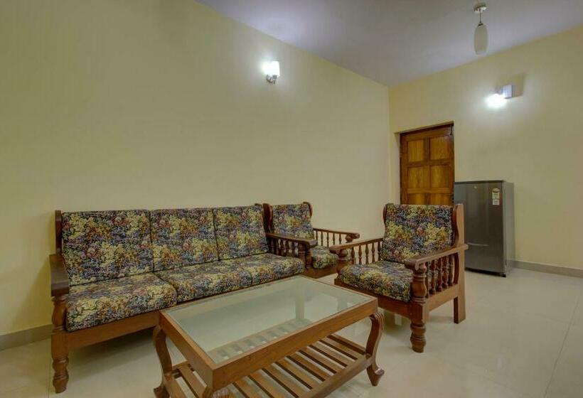 带1个卧室的带阳台的公寓, Saikunj Holiday Homes