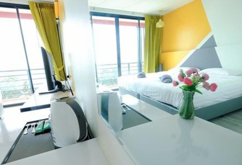 غرفة قياسية مطلّة علي البحر, Play Phala Beach Rayong