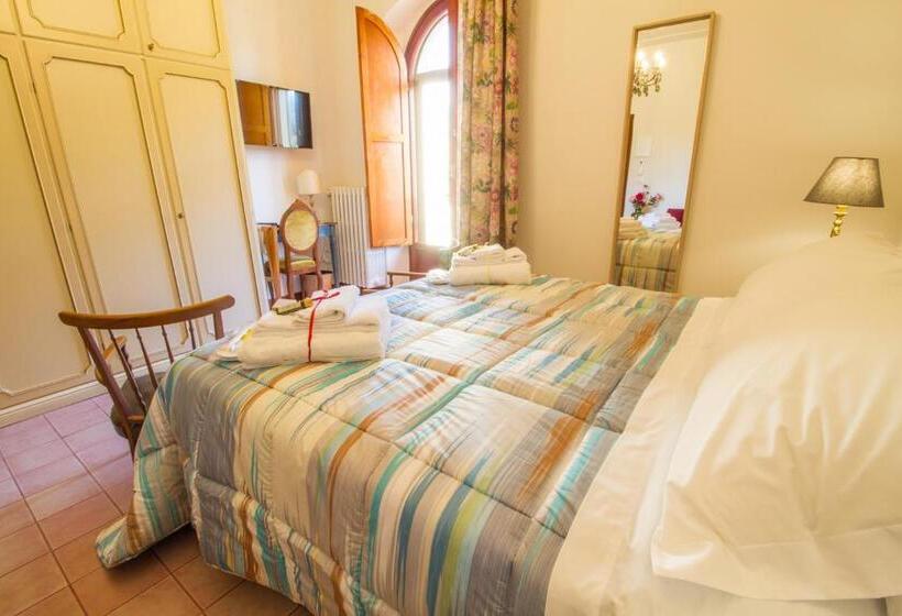 חדר קומפורט לשלושה, B&b Palazzi