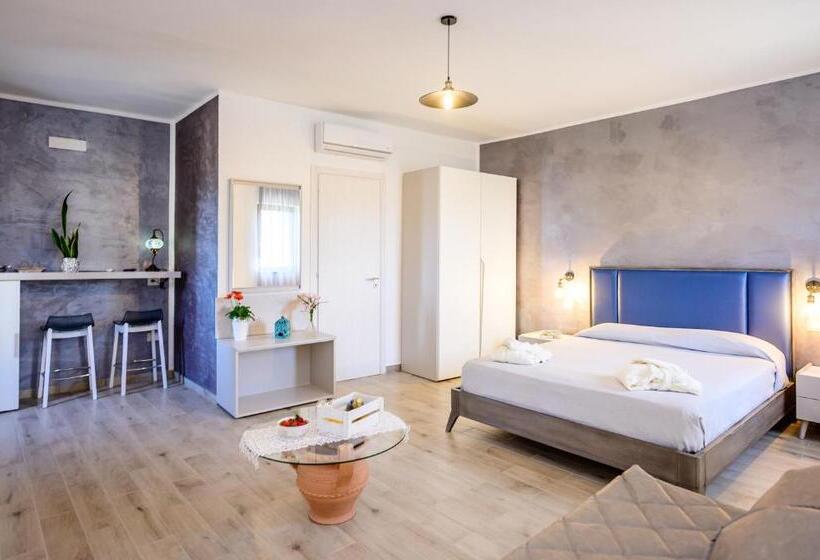 غرفة ديلوكس مطلّة علي البحر مزوَّدة بشُرفة, Antica Dimora Palinuro