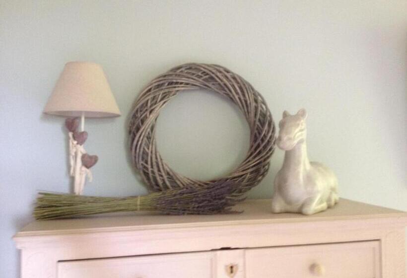 Номер Deluxe, La Roseraie