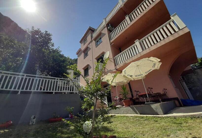 غرفة كومفورت ثلاثية, Pansion Ponte