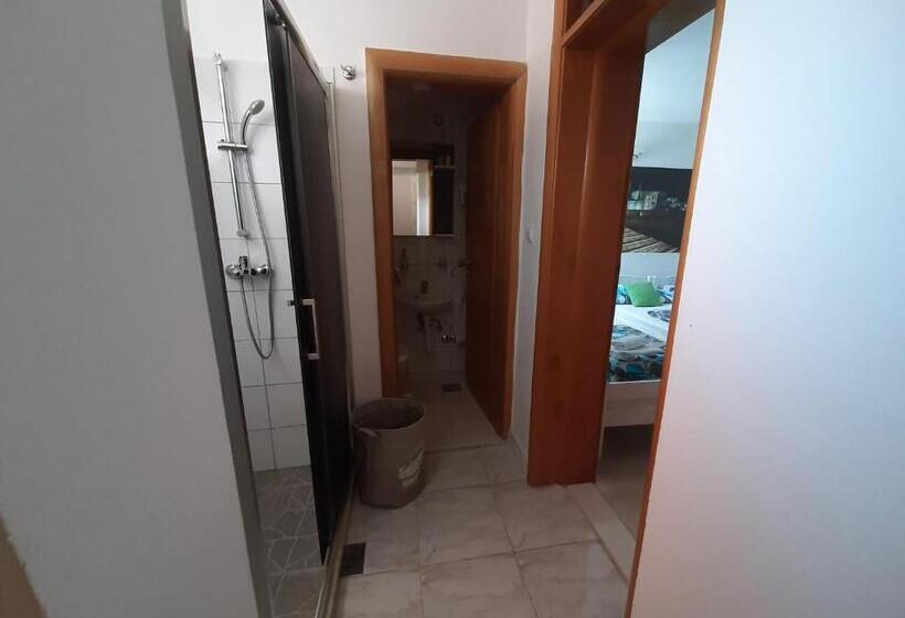 غرفة كومفورت ثلاثية, Pansion Ponte