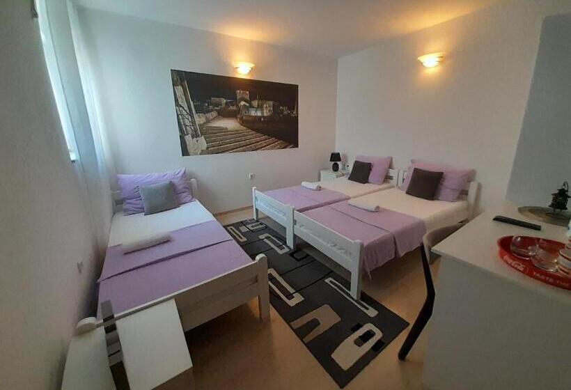 غرفة كومفورت ثلاثية, Pansion Ponte