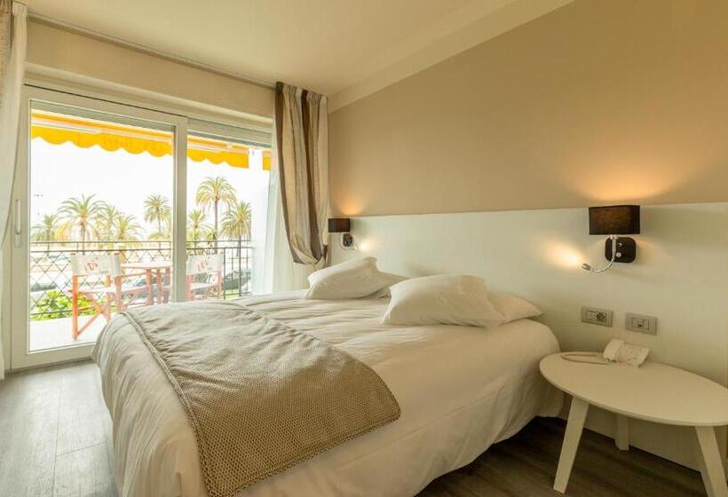 اتاق استاندارد با چشم‌انداز دریا, La Dolce Vita