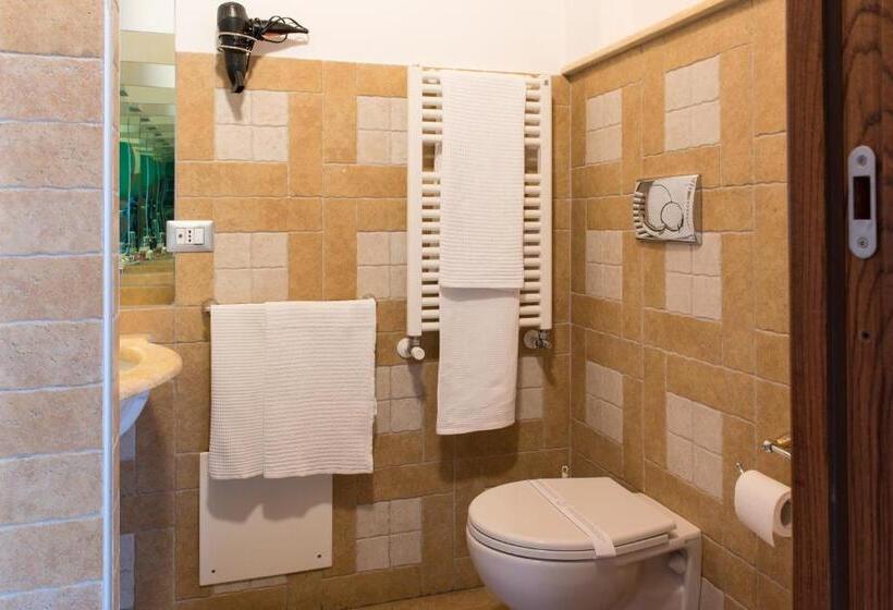 标准间, Murat Guesthouse