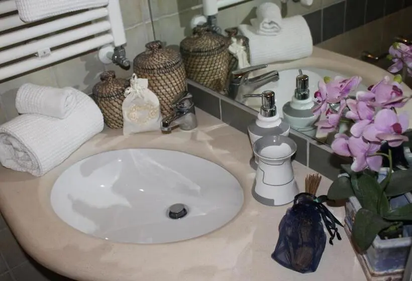 اتاق لوکس با چشمانداز دریا, Murat Guesthouse