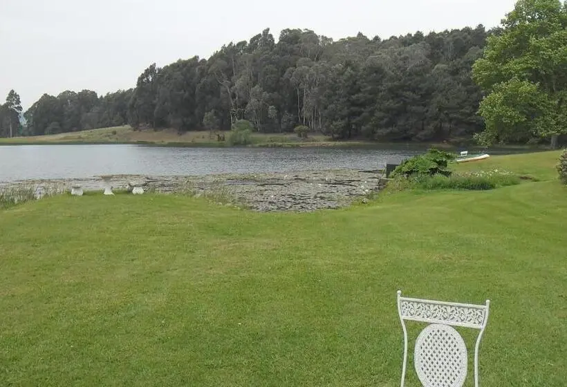 Maja/Mökki, Rawdons Hotel & Brewery